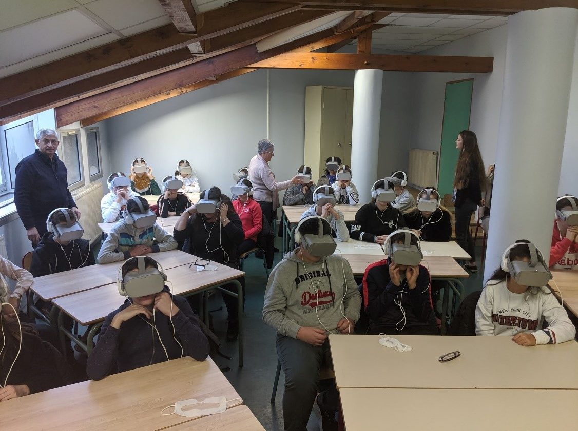 VR.jpg